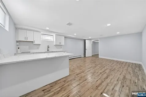 28 1st Street Wallington NJ 07057