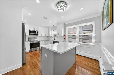 28 1st Street Wallington NJ 07057