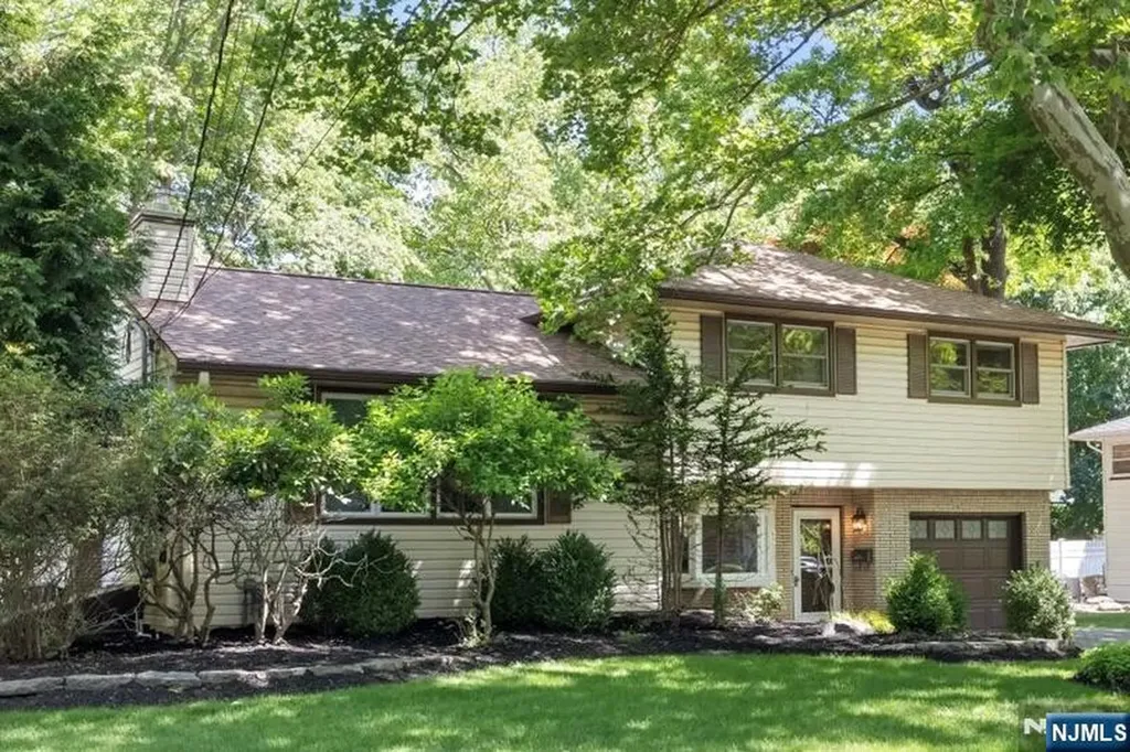 600 Sloat Place River Vale NJ 07675