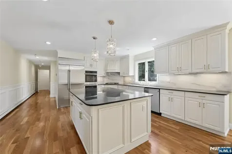 2 W Gate Road Saddle River NJ 07458