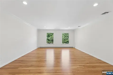 2 W Gate Road Saddle River NJ 07458