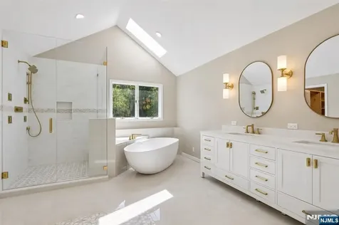 2 W Gate Road Saddle River NJ 07458