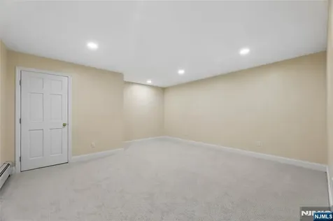 2 W Gate Road Saddle River NJ 07458