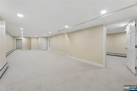 2 W Gate Road Saddle River NJ 07458