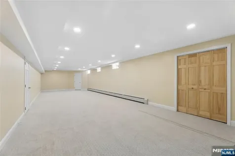 2 W Gate Road Saddle River NJ 07458