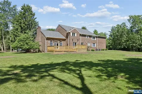 2 W Gate Road Saddle River NJ 07458