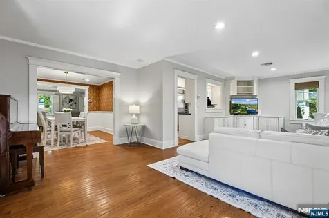 173 Highland Avenue Ridgewood NJ 07450
