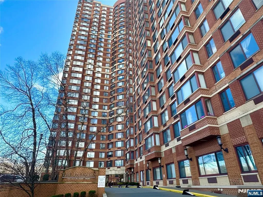 100 Old Palisade Road Fort Lee NJ 07024