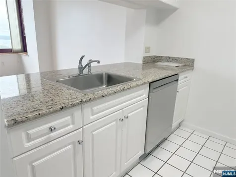 100 Old Palisade Road Fort Lee NJ 07024
