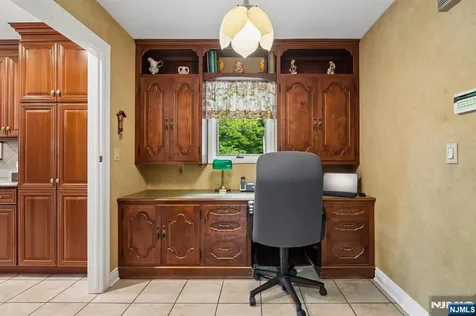 107 Arverne Road West Orange NJ 07052