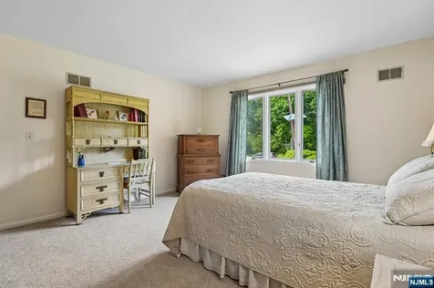 107 Arverne Road West Orange NJ 07052