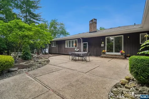 107 Arverne Road West Orange NJ 07052