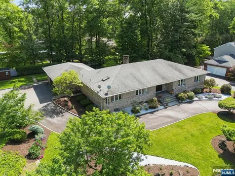 107 Arverne Road West Orange NJ 07052