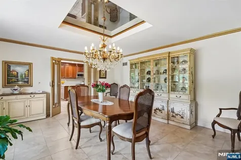 107 Arverne Road West Orange NJ 07052