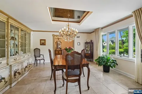 107 Arverne Road West Orange NJ 07052