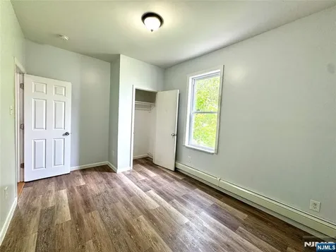 195 22nd Street Irvington NJ 07111
