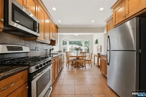 164 Gordon Court Oradell NJ 07649