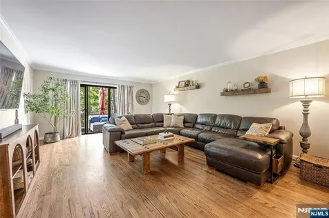 57 Peach Hill Court Ramsey NJ 07446