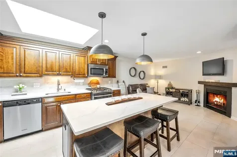 57 Peach Hill Court Ramsey NJ 07446