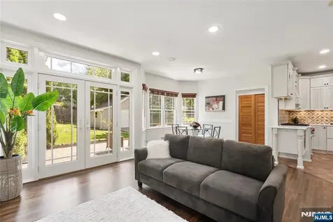 13 Glenview Road North Caldwell NJ 07006