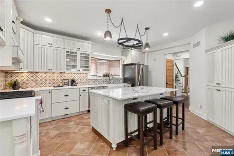 13 Glenview Road North Caldwell NJ 07006