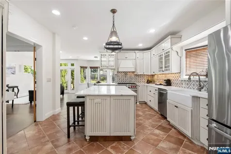 13 Glenview Road North Caldwell NJ 07006