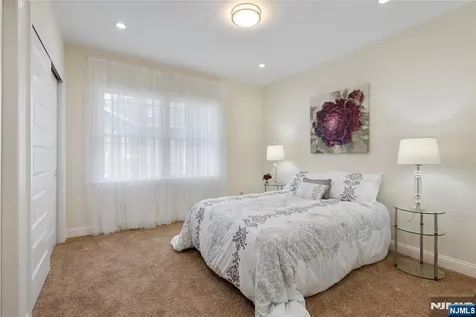 13 Glenview Road North Caldwell NJ 07006