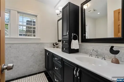 13 Glenview Road North Caldwell NJ 07006