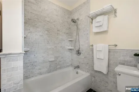 13 Glenview Road North Caldwell NJ 07006