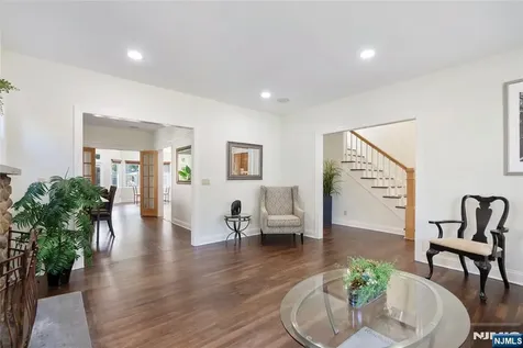 13 Glenview Road North Caldwell NJ 07006