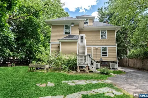 34 Washington Place Ridgewood NJ 07450