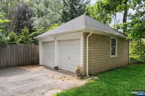 34 Washington Place Ridgewood NJ 07450