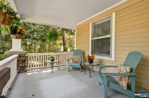 34 Washington Place Ridgewood NJ 07450
