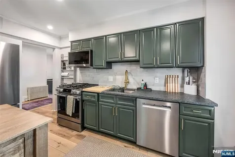34 Washington Place Ridgewood NJ 07450