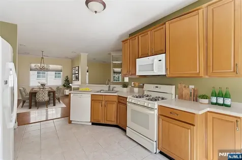 102 Hummingbird Drive Trenton NJ OTHER