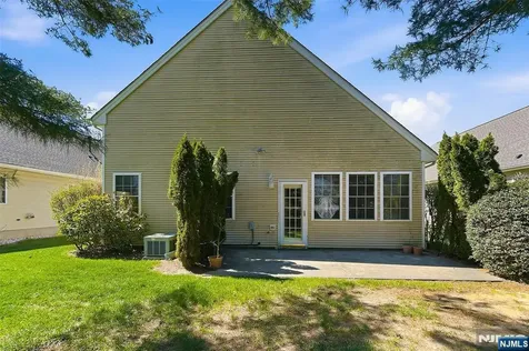 102 Hummingbird Drive Trenton NJ OTHER