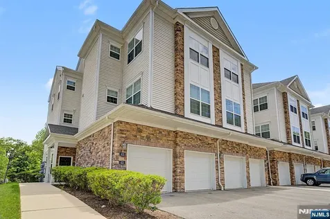 411 Parkview Lane Rockaway Township NJ 07866
