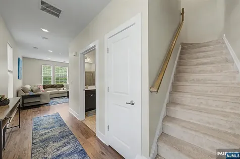 411 Parkview Lane Rockaway Township NJ 07866