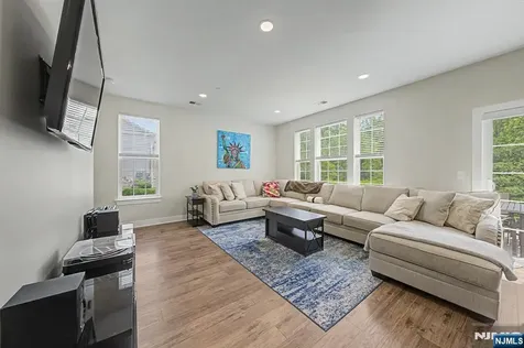 411 Parkview Lane Rockaway Township NJ 07866