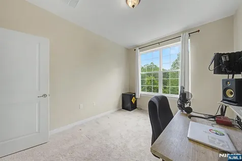 411 Parkview Lane Rockaway Township NJ 07866