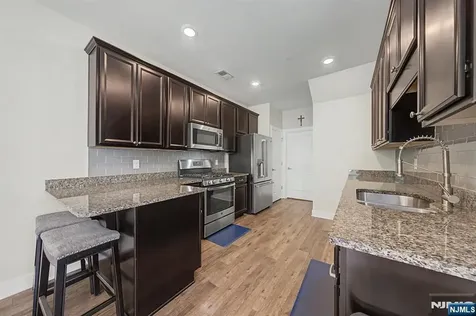 411 Parkview Lane Rockaway Township NJ 07866