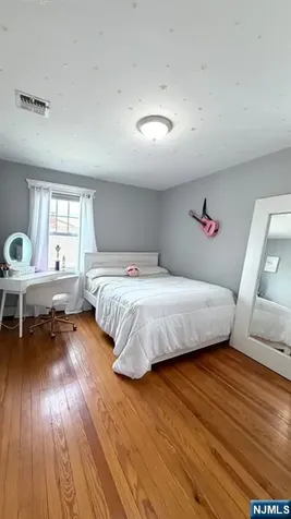 49 Orange Avenue Elmwood Park NJ 07407