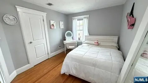 49 Orange Avenue Elmwood Park NJ 07407