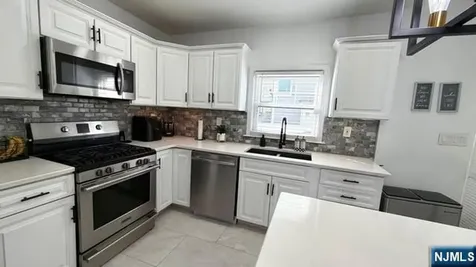 49 Orange Avenue Elmwood Park NJ 07407