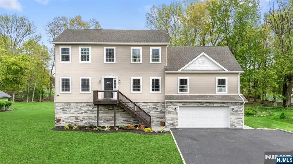 128 Big Piece Road Fairfield NJ 07004