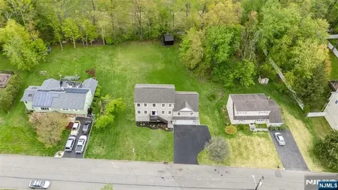 128 Big Piece Road Fairfield NJ 07004