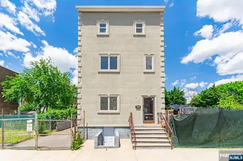 83 Sherman Avenue Newark NJ 07114
