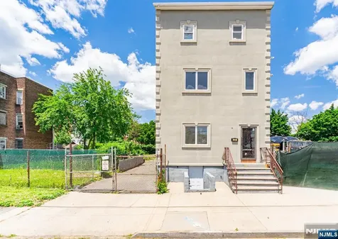 83 Sherman Avenue Newark NJ 07114