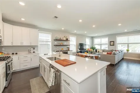 363 Main Little Falls NJ 07424