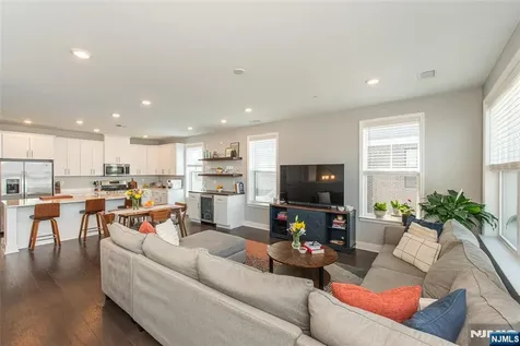 363 Main Little Falls NJ 07424